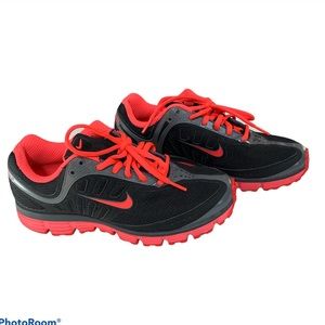 Nike Inspire Dual Fusion Womens Sneakers size 7